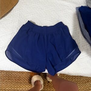 LULU hotty hots - size 6